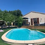 Warm House With Pool And Hot Tub *