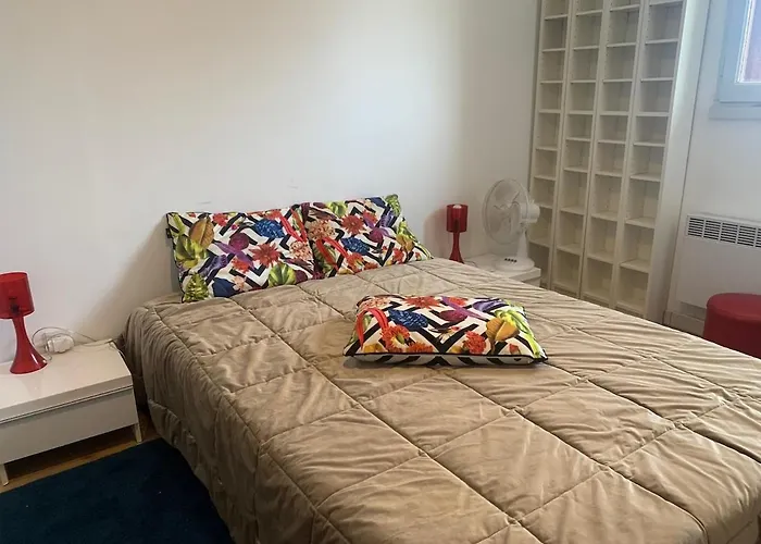 بيت للعطل Warm House With Pool And Hot Tub